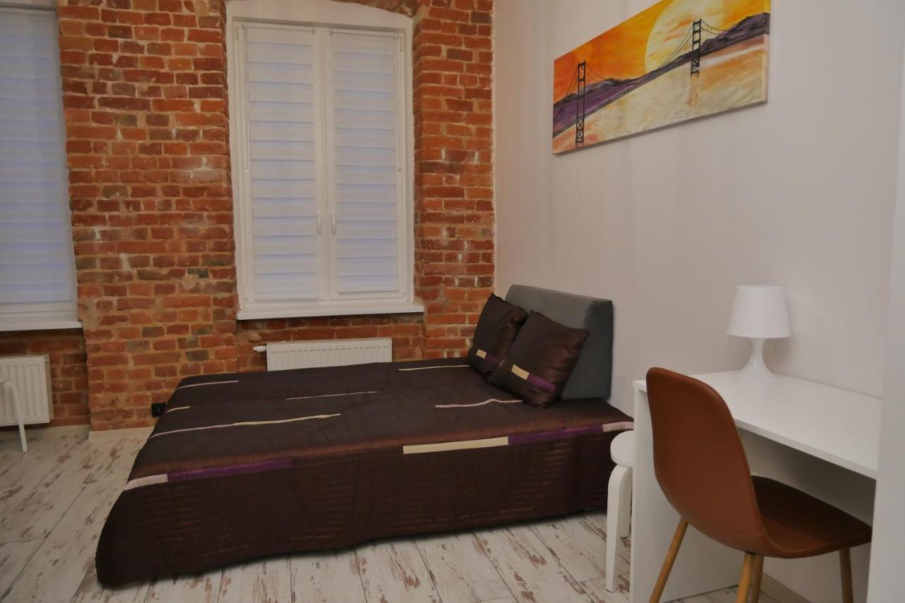 White Centre Apartment